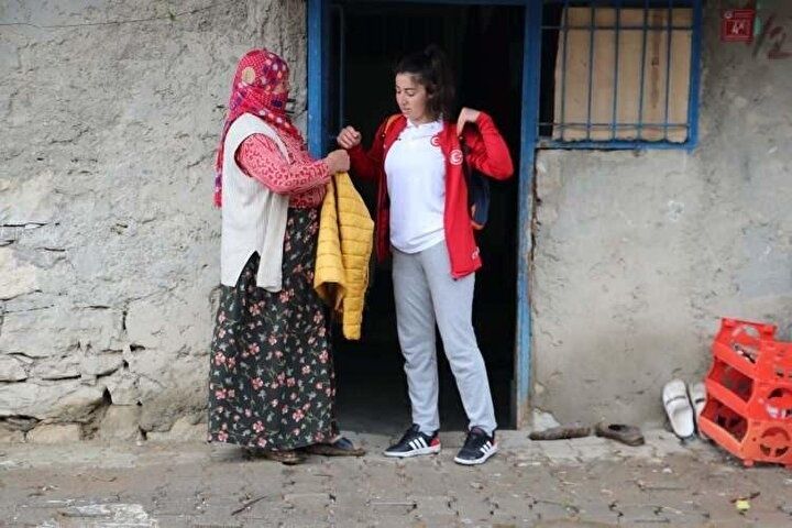 Sağdığı inekler Gülçin'i dünya üçüncüsü yaptı! 6
