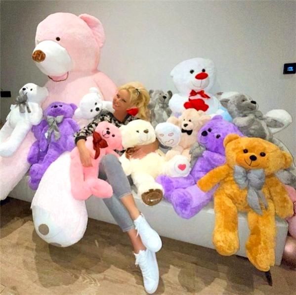 47 yaşındaki Müge Anlı ilk kez mini eteğiyle görüldü! 3