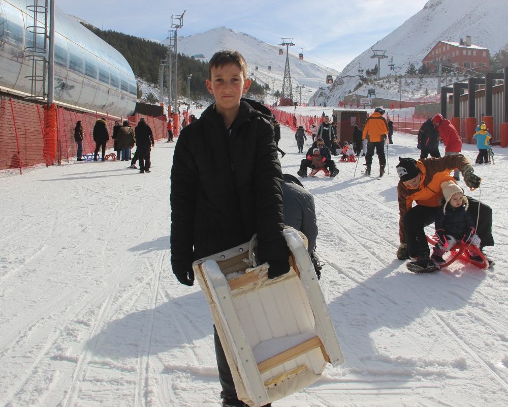 Palandöken hafta sonu kayakseverlerle doldu taştı 16