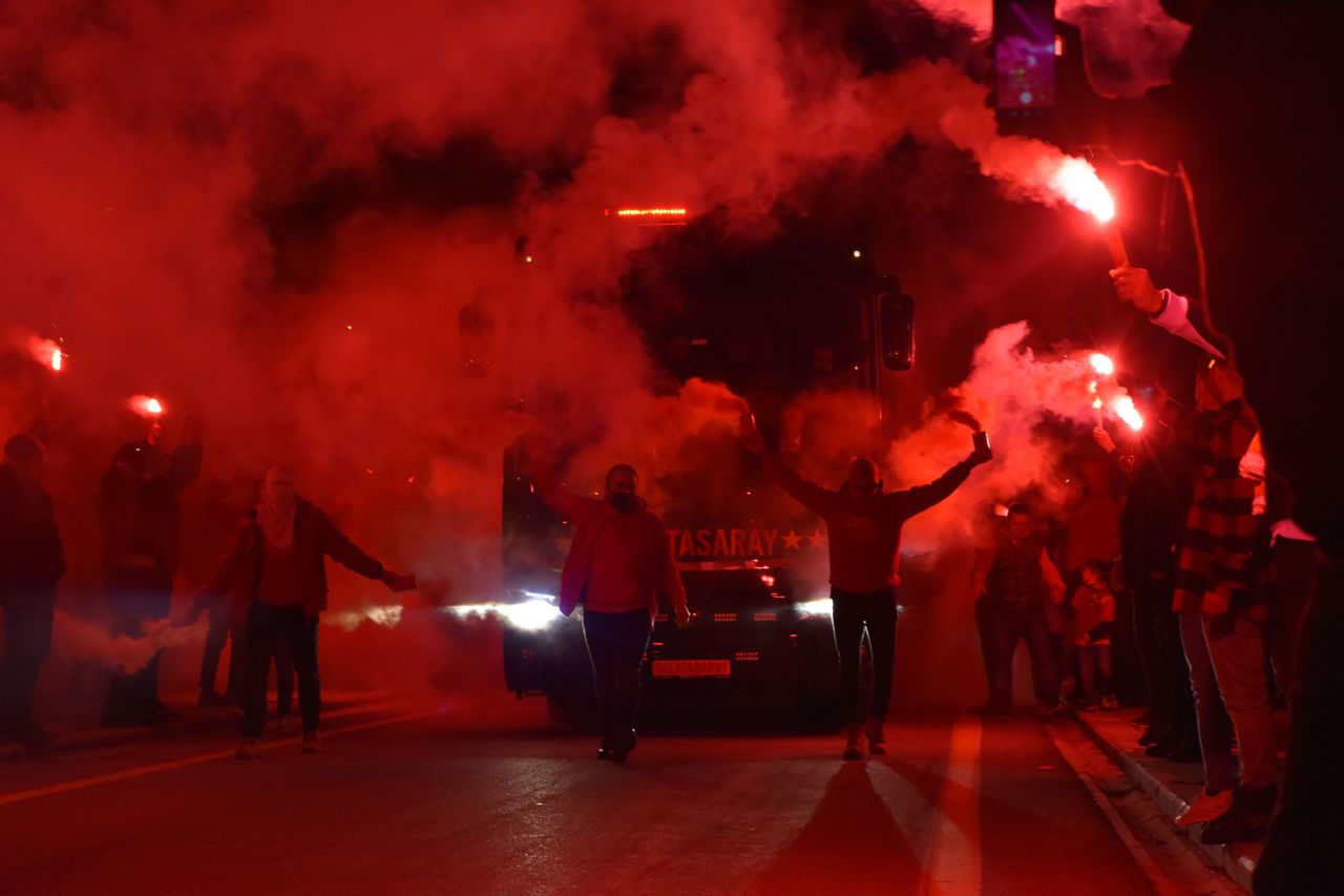 Galatasaray kafilesi Sivas'ta böyle karşılandı 2