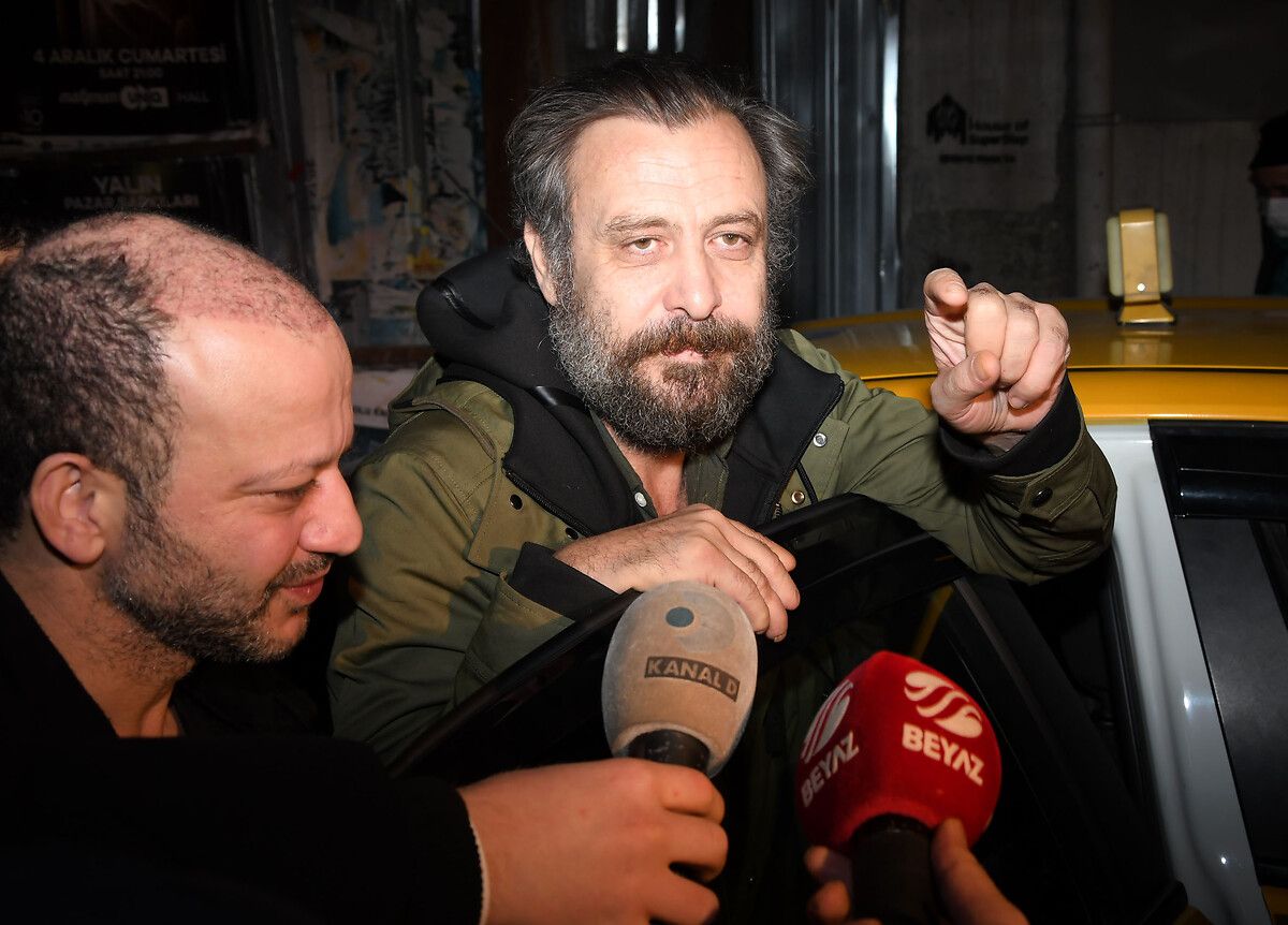 Doktorlar yasaklamıştı... Alkolun dozunu kaçıran Nejat İşler muhabirlere küfürler yağdırdı 6