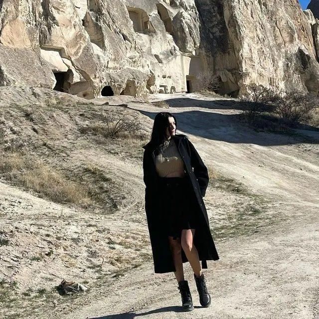 Aleyna Tilki'nin annesi Havva Öztel imaj değiştirdi! Dekoltesi karın kaslarını ortaya çıkardı! 2