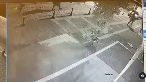 Ayhan Sicimoğlu'nun arkadaşlarına mide bulandıran hareket: Karısının üzerine işedi... 8