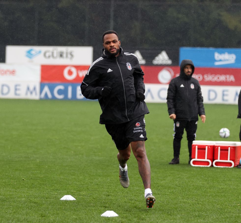 Beşiktaş'ta Fenerbahçe derbisi hazırlıkları... Başkan Çebi'den antrenmanda prim dopingi 3