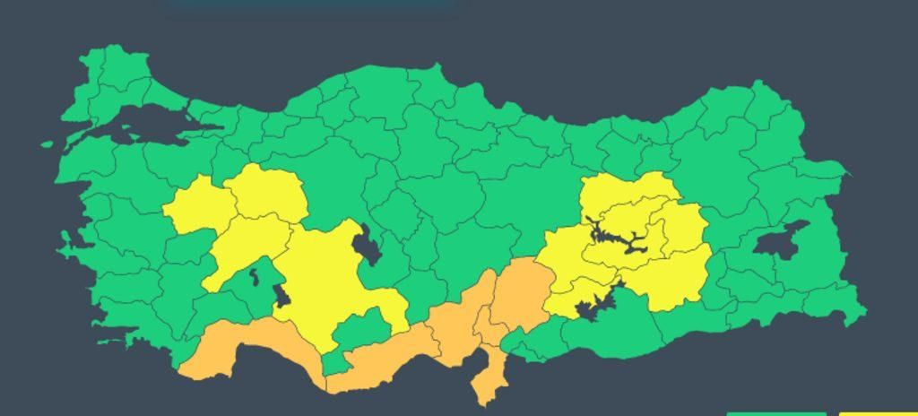 Meteoroloji'den çok sayıda il için kar yağışı uyarısı: 19 Aralık 2021 hava durumu 6