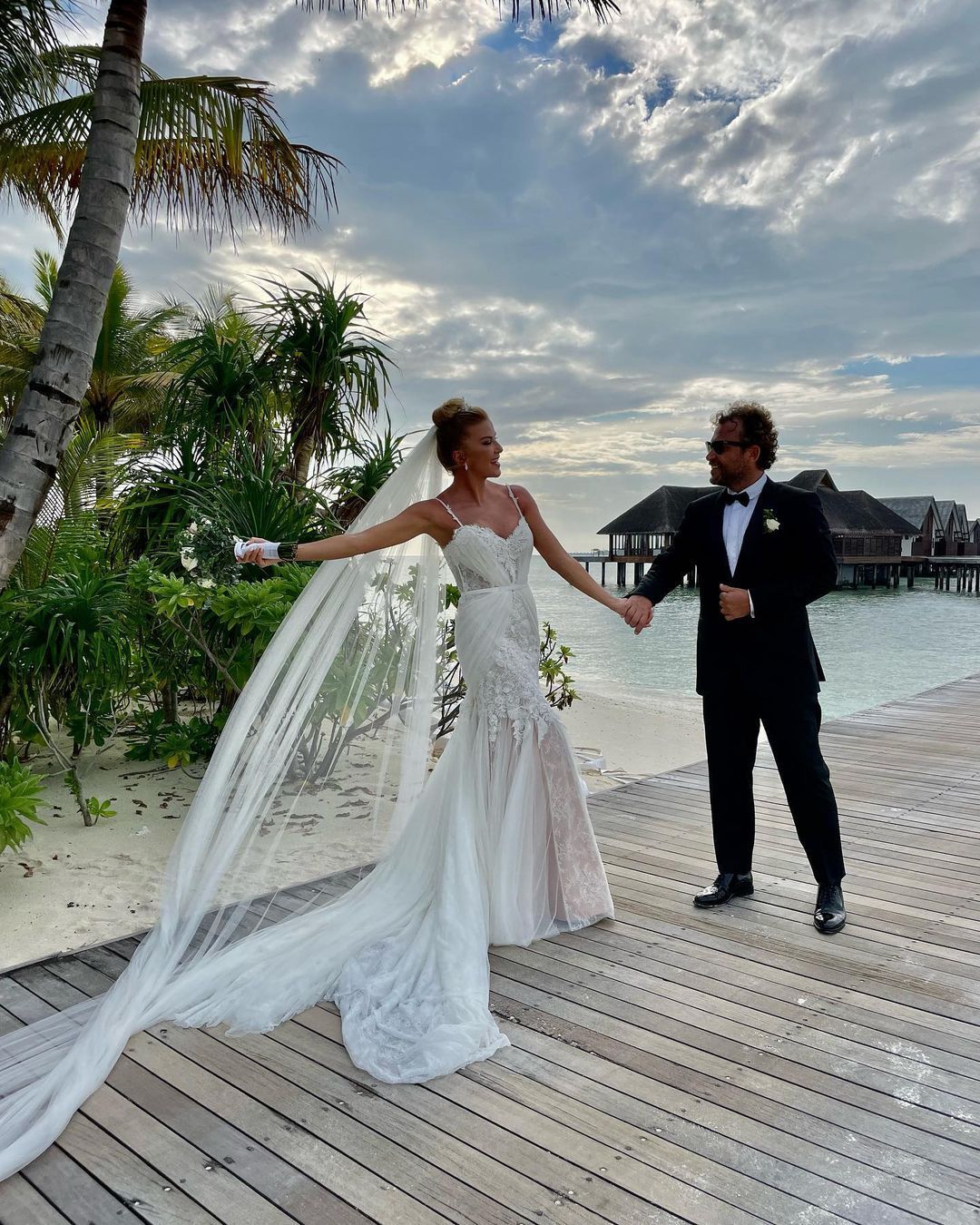 Sezer Dermenci ile Maldivler'de evlenen Ivana Sert düğün fotoğraflarını paylaştı 5
