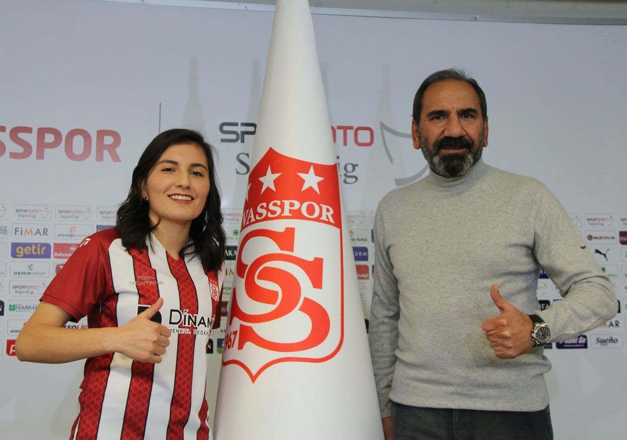 Sivasspor Kadın Futbol Takımı kurdu, 25 imza birden... 7