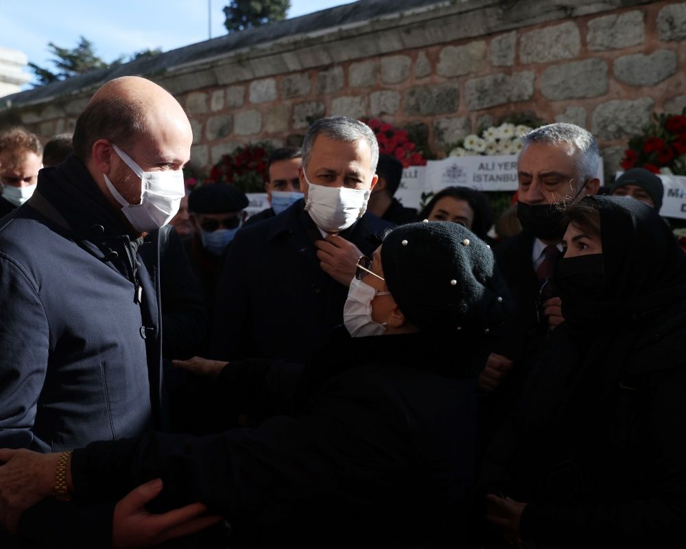 Devlet sanatçısı Prof. Dr. Alaeddin Yavaşca'ya acı veda... Gözyaşları  içinde son yolculuğuna uğurlandı 15