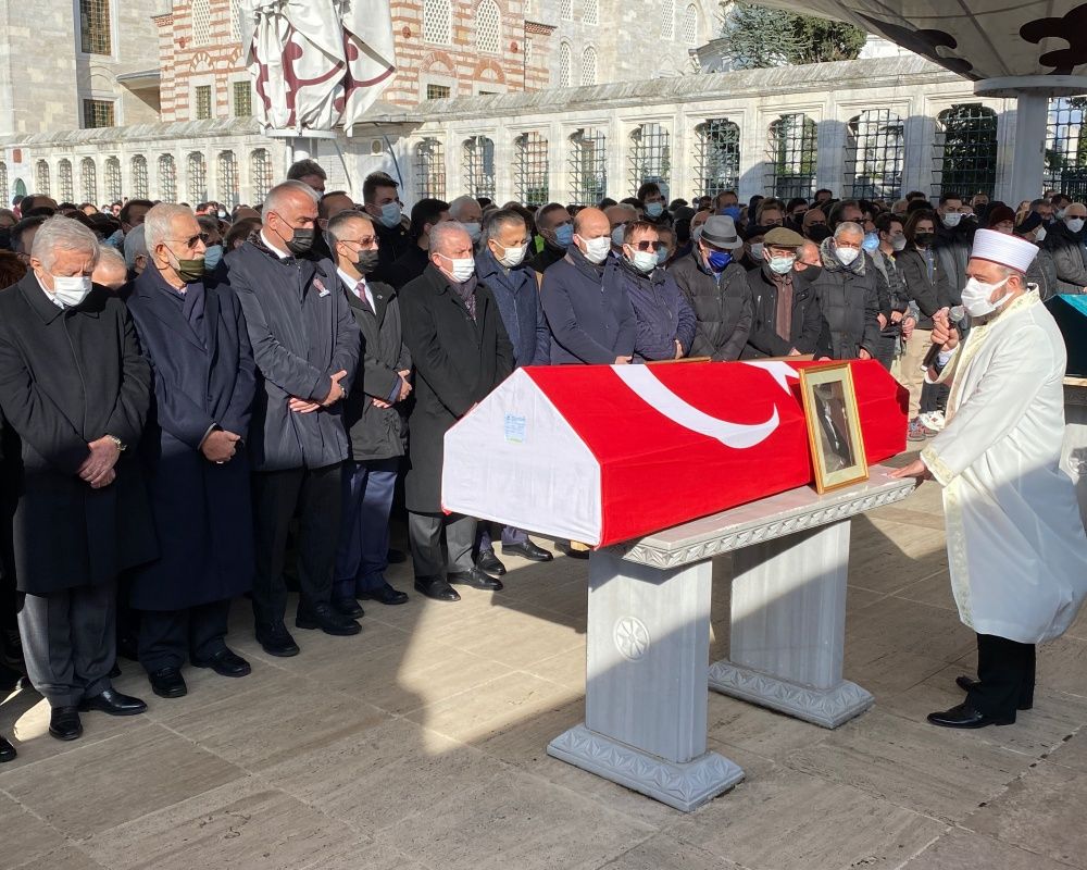 Devlet sanatçısı Prof. Dr. Alaeddin Yavaşca'ya acı veda... Gözyaşları  içinde son yolculuğuna uğurlandı 25