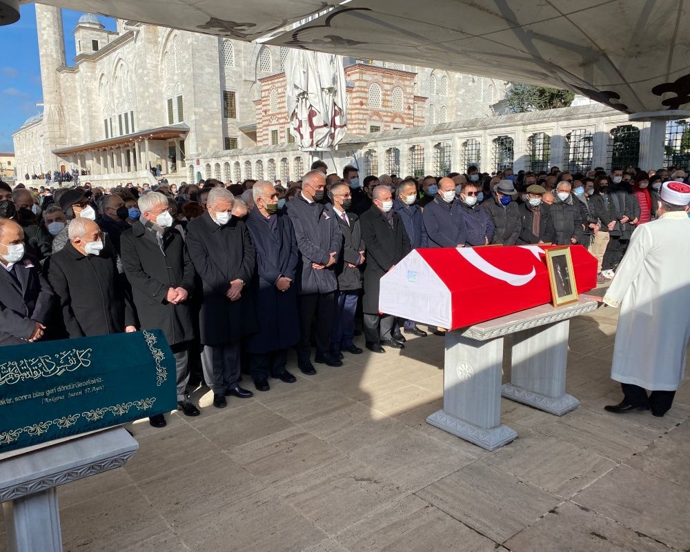 Devlet sanatçısı Prof. Dr. Alaeddin Yavaşca'ya acı veda... Gözyaşları  içinde son yolculuğuna uğurlandı 26