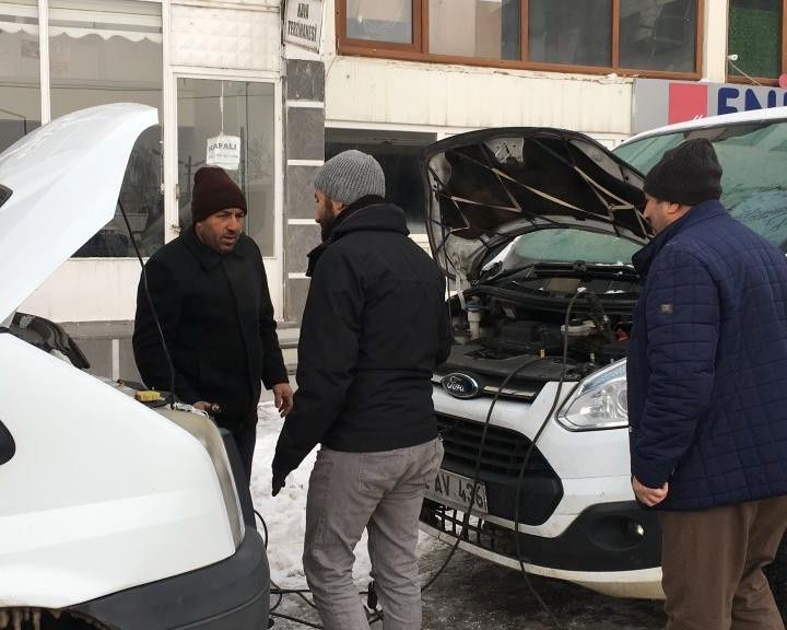 Bingöl'de hava sıcaklığı eski 22 dereceye düştü! Göz kamaştıran kar manzaraları ortaya çıktı 22