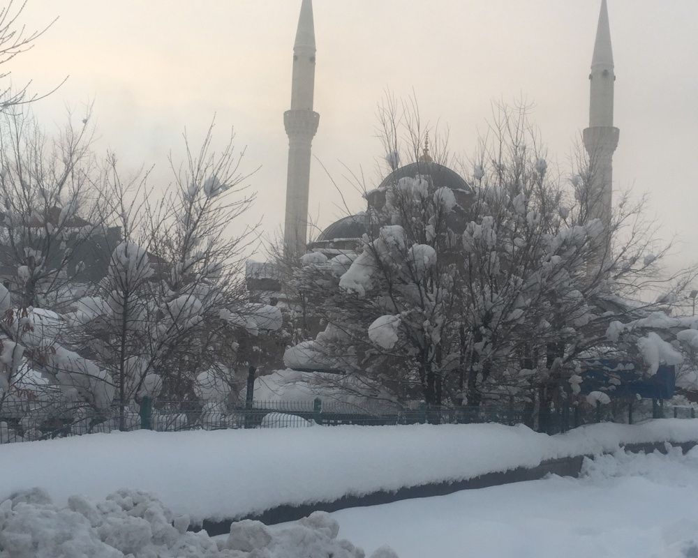 Bingöl'de hava sıcaklığı eski 22 dereceye düştü! Göz kamaştıran kar manzaraları ortaya çıktı 28