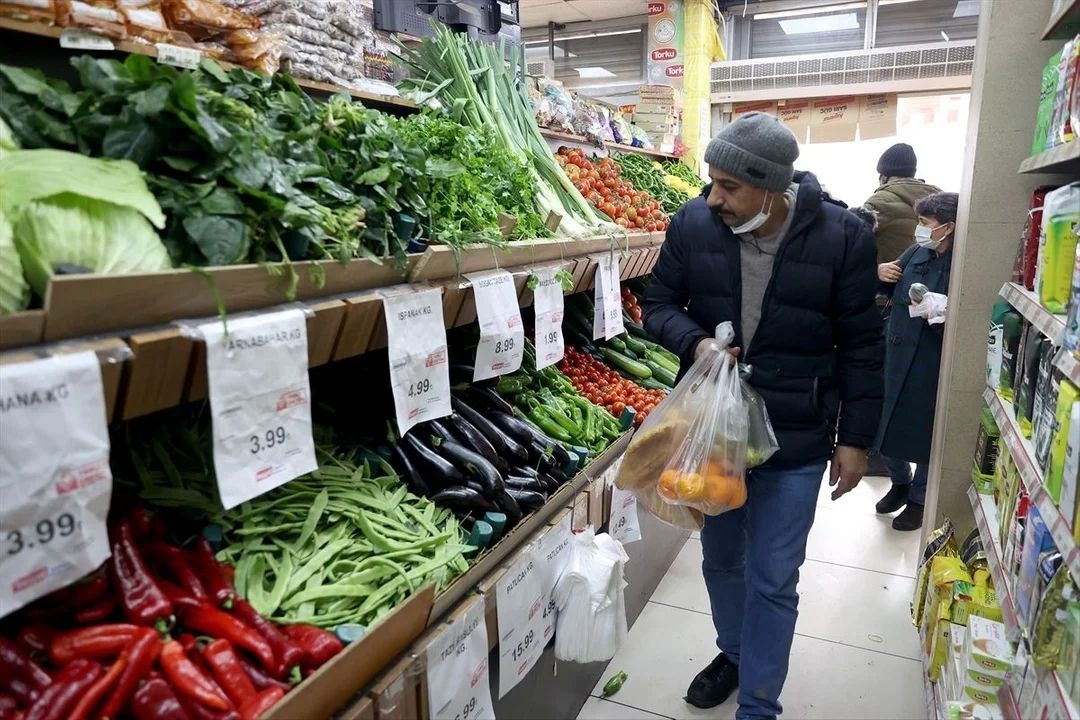 "Bir ay sonra marketlerde fiyatlar yüzde 40 aşağı inecek" 8