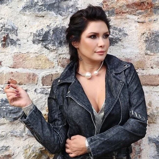 Rafet El Roman eski eşini görse tanıyamaz! Tuğba Altıntop adeta yeniden yaratıldı! 19