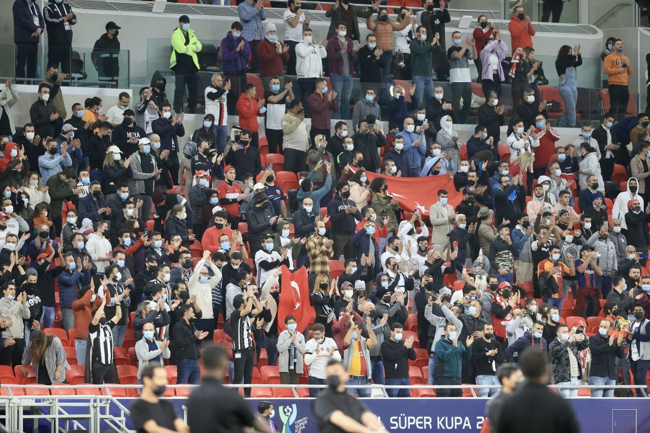 Antalyaspor taraftarları Turkcell Süper Kupa maçına büyük ilgi gösterdi 9