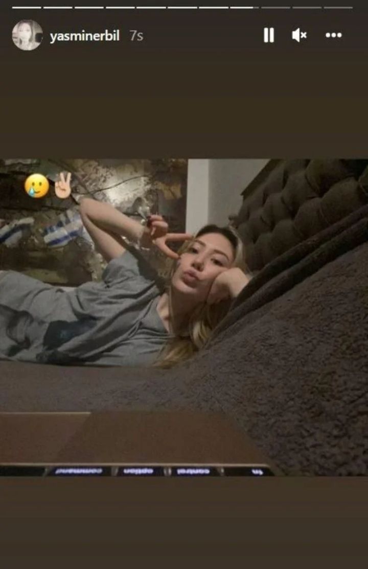 Yasmin Erbil karantinaya yatak odasında girdi! İç çamaşırsız pozu yatak pozu sosyal medyayı salladı! 13