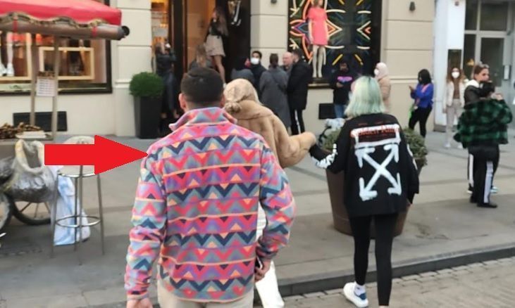 Aleyna Tilki röportaj sırasında hayran tacize uğradı! 12