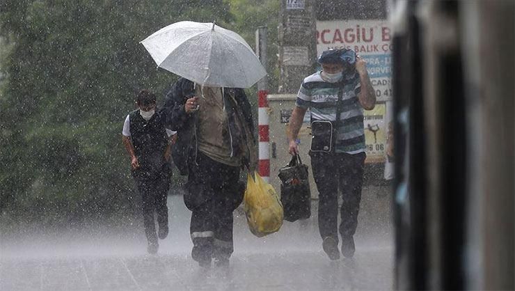 Meteoroloji uyardı: Sıcaklıklar düşecek, kuvvetli sağanak gelecek! 10