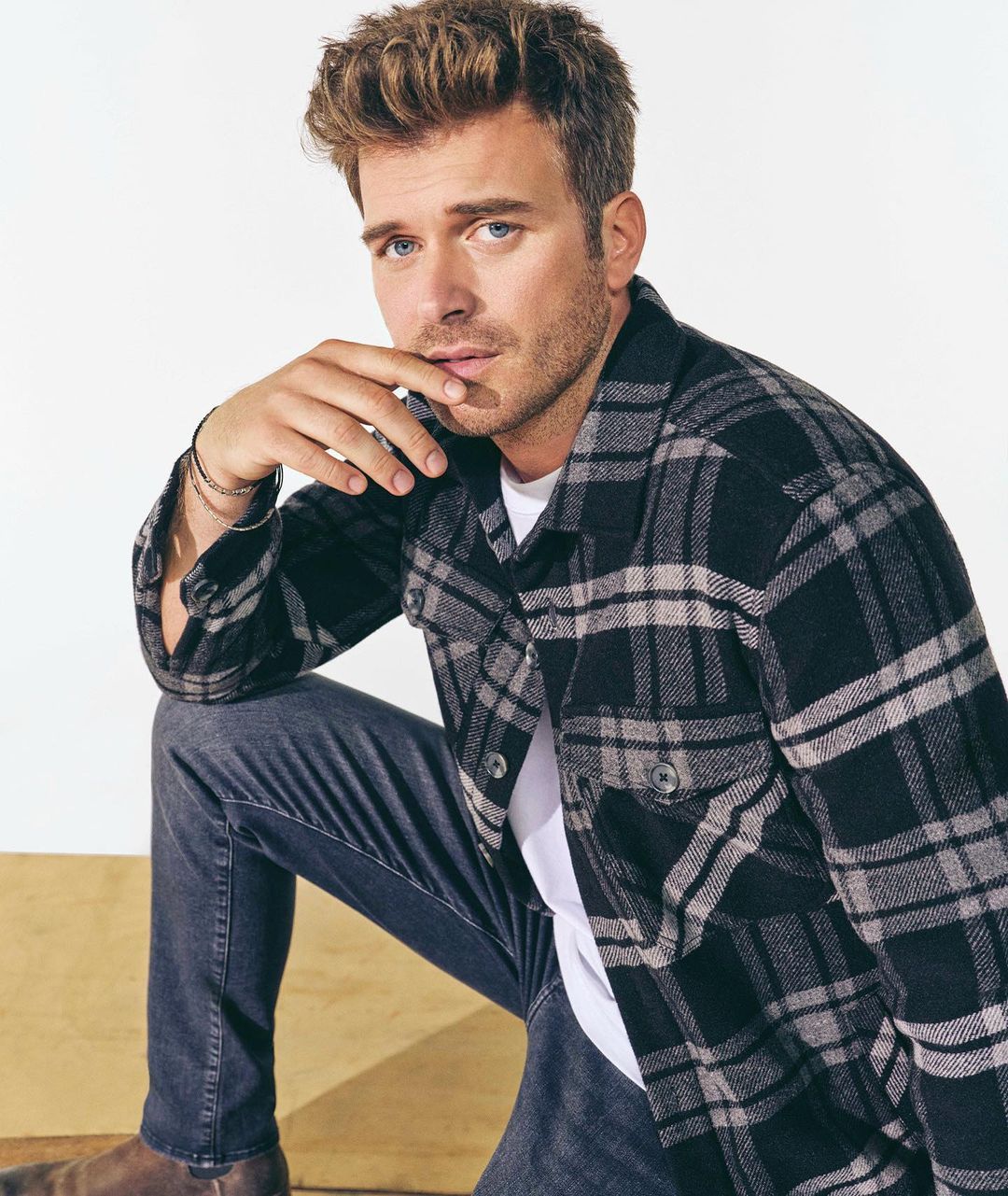 Kıvanç Tatlıtuğ yeni fotoğrafını paylaştı, Instagram yıkıldı 5