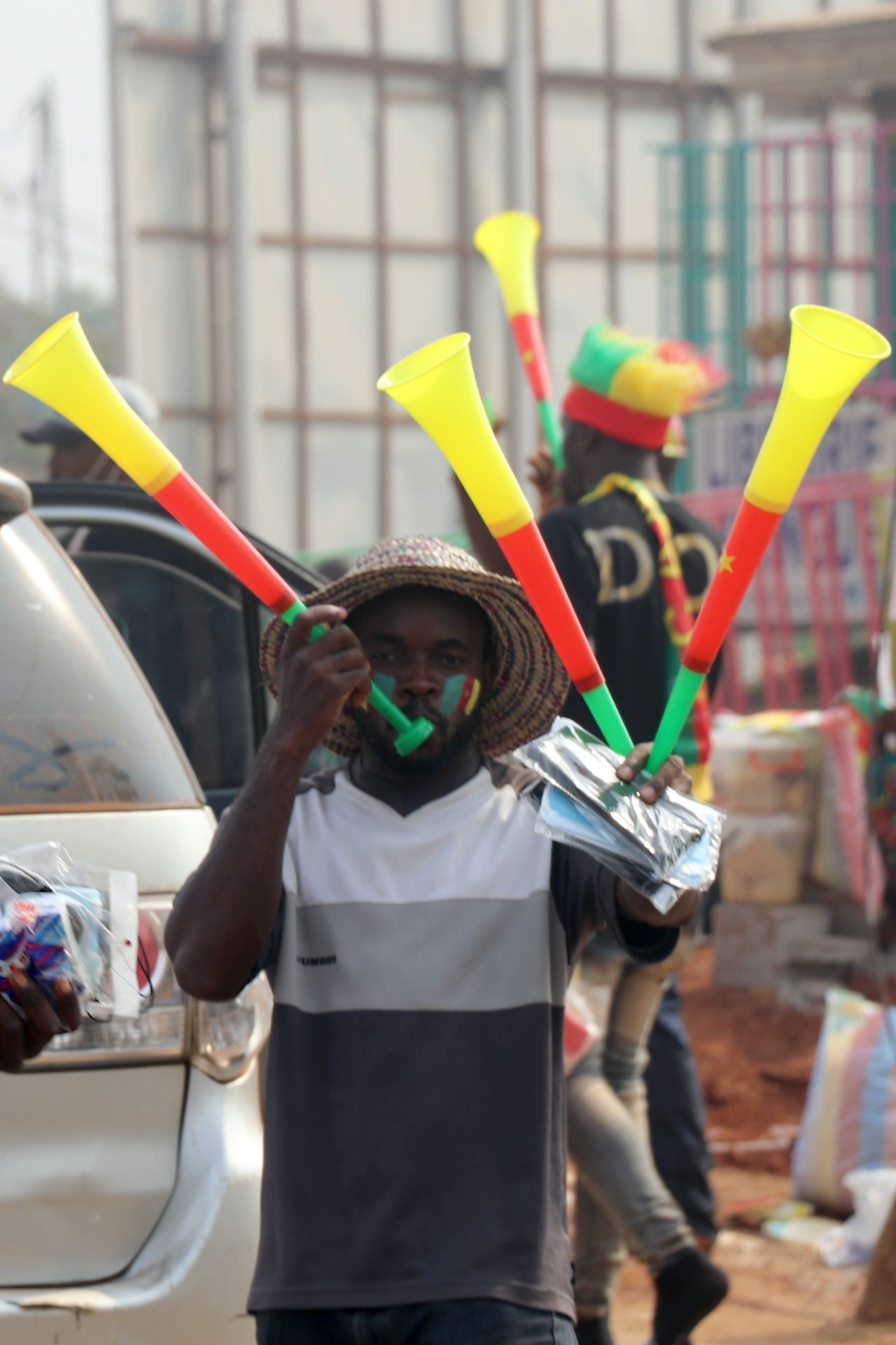 Afrika Uluslar Kupası başlıyor... Kamerun'da açılış maçı öncesi futbol coşkusu... 8