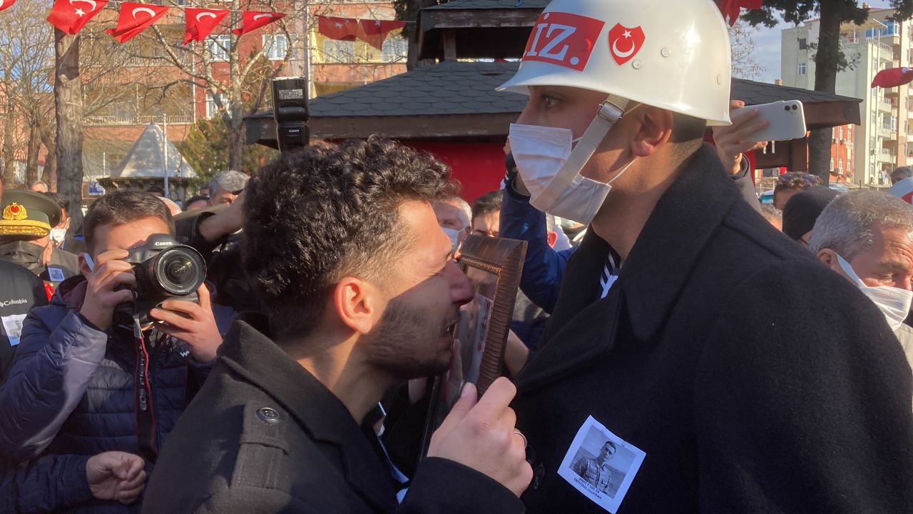 Mersin, şehidini uğurladı; gözyaşları sel oldu! 2