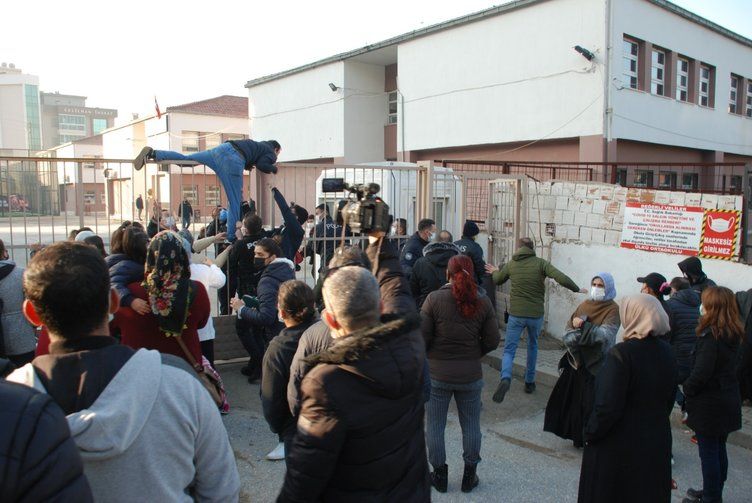 Sapık kantinciden mide bulandıran hareket! 15 öğrenciyi taciz etmiş! Müdür ve öğretmenler de... 10