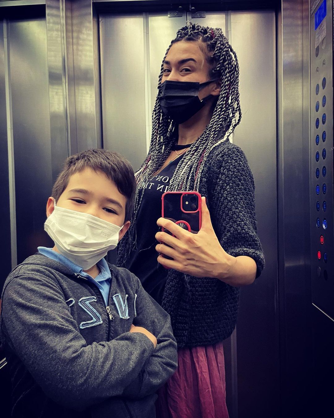 Gönül Dağı'nın Zahide'si Ecem Özkaya'nın çocuğunun babası EDHO'un eski oyuncusu çıktı 11