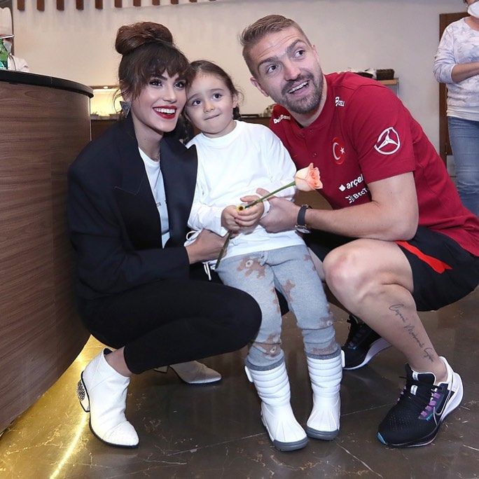 Bez Bebek'in Merve'si ve Caner Erkin'in eşi Şükran Ovalı'nın estetiksiz halini tanıyamayacaksınız 3
