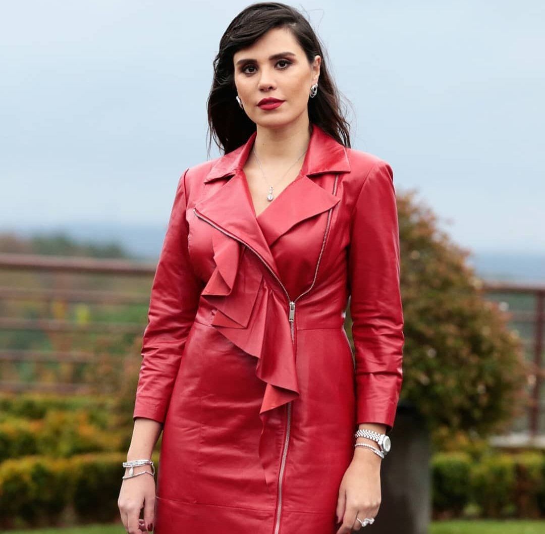Bez Bebek'in Merve'si ve Caner Erkin'in eşi Şükran Ovalı'nın estetiksiz halini tanıyamayacaksınız 42