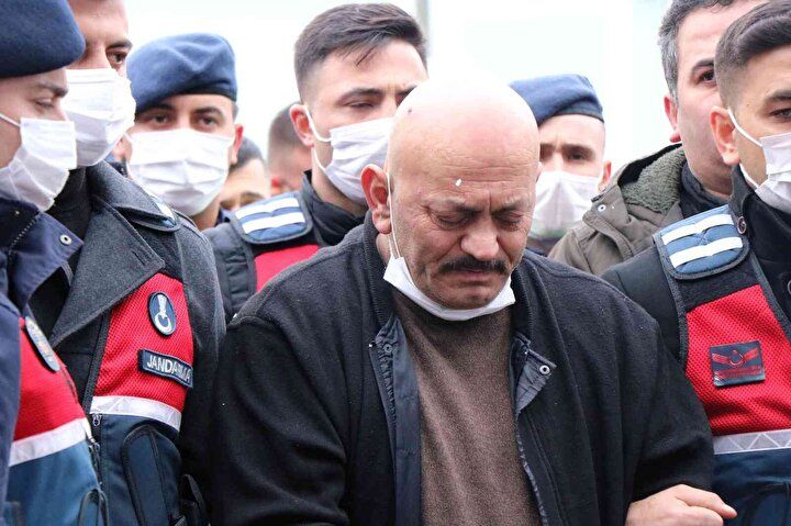 Avukat Dilara'nın acılı annesinden cenazede yürek burkan sözler: Eceline mi aşık oldun tatlı kızım! 22