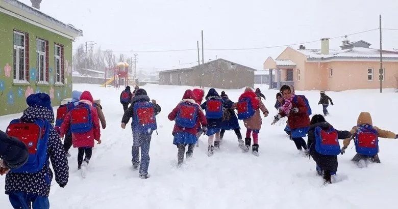Valilikler peş peşe duyurdu! Okullar tatil edildi... İşte o il ve ilçeler... 4