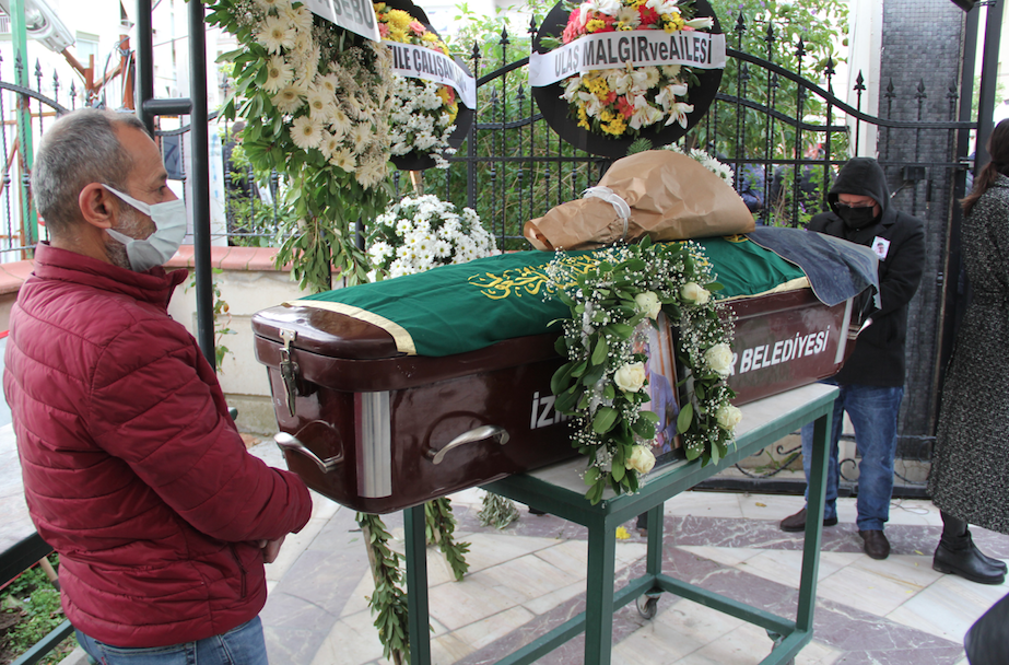 Gülçin Ergül'ün sevgilisi  Erdal Şeyda Lafçı hayatını kaybetmişti... Acı olayın üzerinden tam bir ay geçti 10