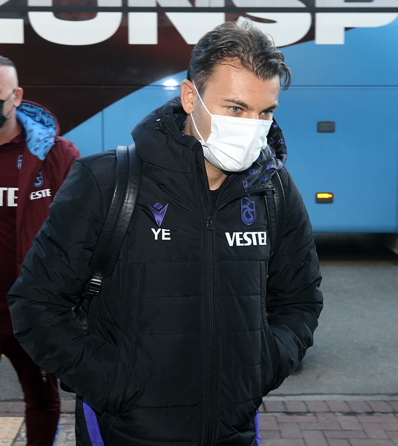 Trabzonspor'un üç yeni transferi Sivasspor maçı kafilesinde yer aldı 4