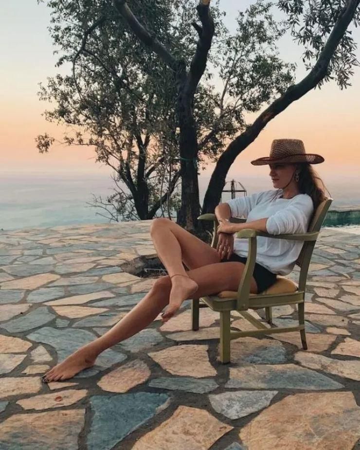 Yaz Boyunca Ayağından Çıkarmadı! Serenay Sarıkaya'nın ayağındaki ipin sırrı çözüldü 3