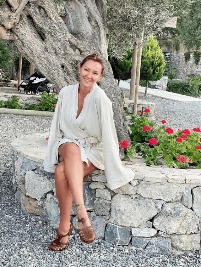 Sosyal medyanın aksi ünlüsü Pınar Altuğ paylaşımı ile şaşırttı! Altuğ bu kez geçmişe götürdü 24