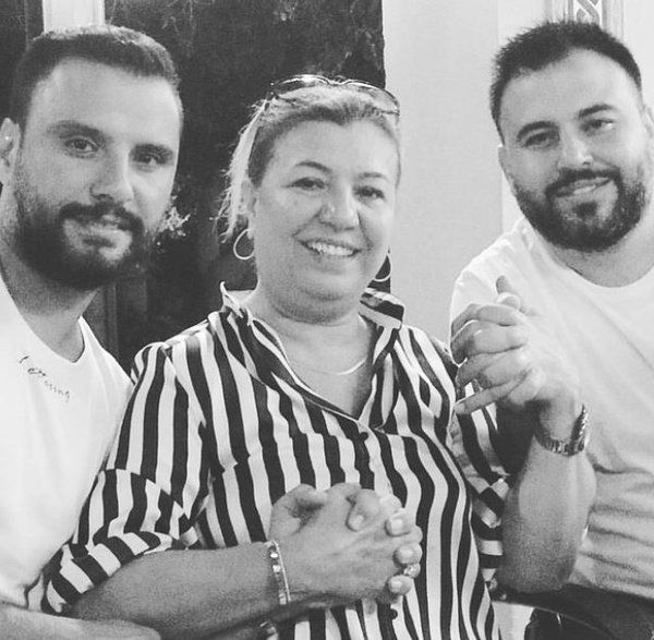 Selçuk Tektaş'ın vefatıyla yıkılan Alişan yaşadıklarını gözyaşları içinde anlattı 6