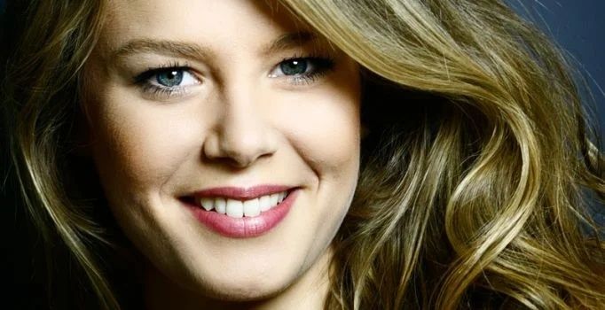 Burcu Biricik İçin Oyunculuk İkinci Planda! Camdaki Kız Nalan'ın Asıl Mesleğini Duyun! 5