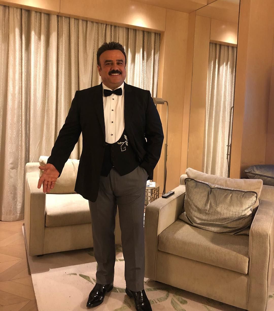 Bülent Serttaş iddialı konuştu: 'Türkiye'nin en iyi giyinen sanatçısıyım' 18