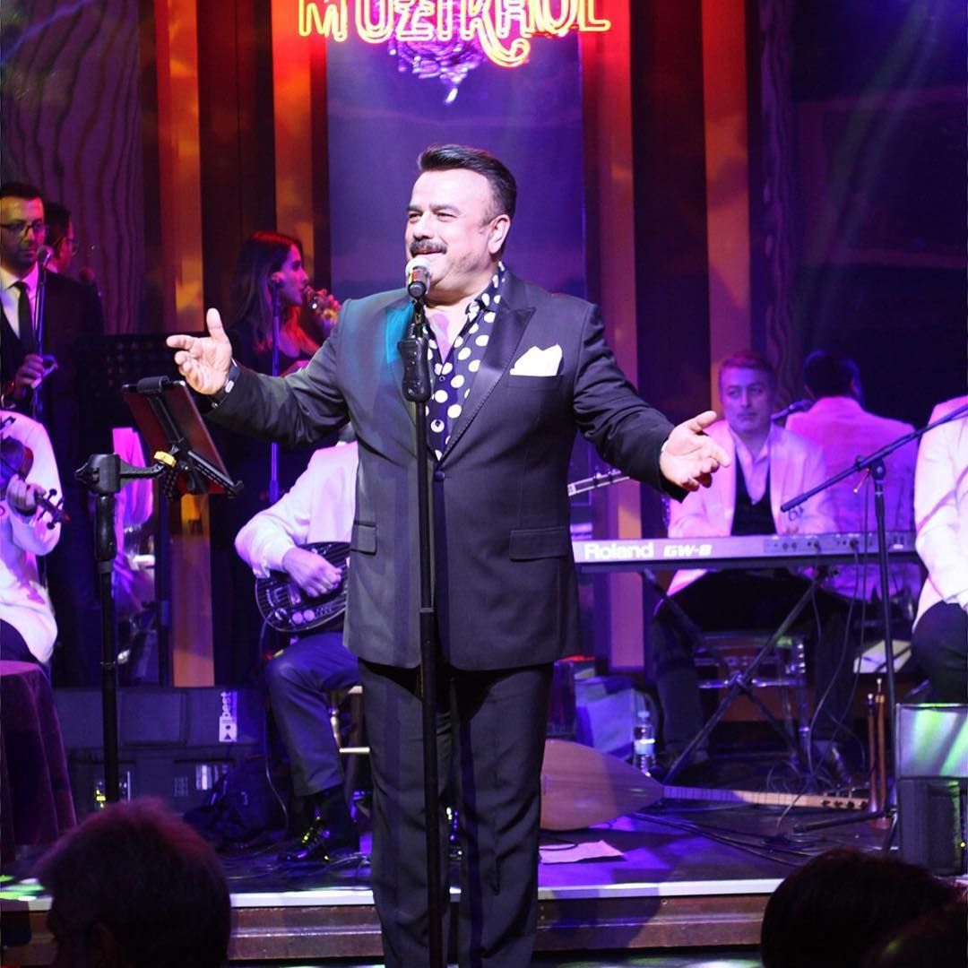 Bülent Serttaş iddialı konuştu: 'Türkiye'nin en iyi giyinen sanatçısıyım' 20