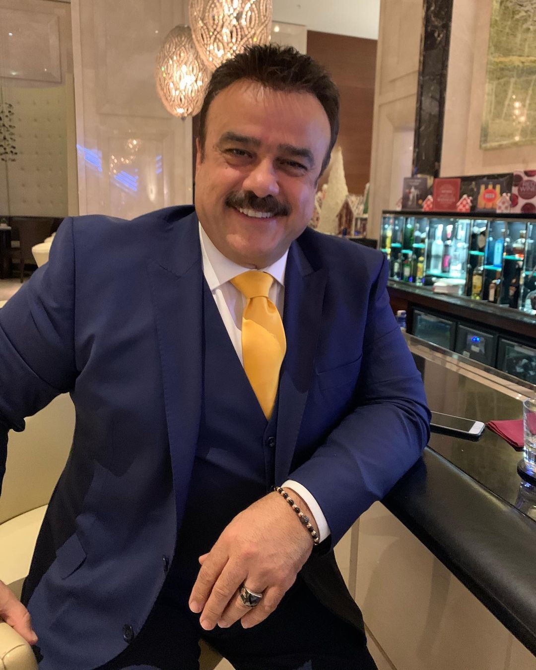 Bülent Serttaş iddialı konuştu: 'Türkiye'nin en iyi giyinen sanatçısıyım' 23