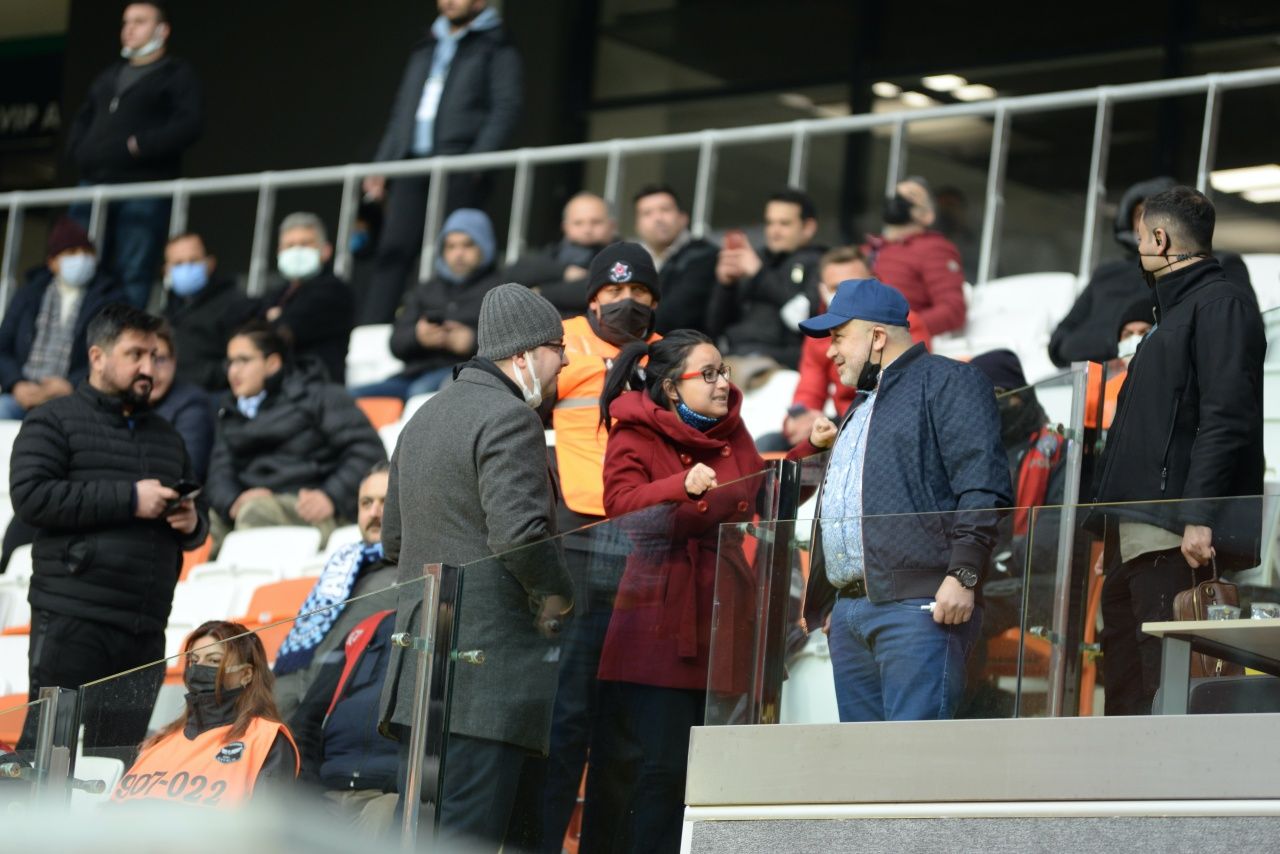 Adana Demirspor'da kadın taraftar sayısı artıyor... Biletler kadınlara daha ucuz 8