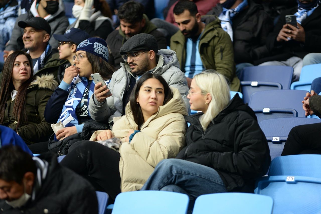 Adana Demirspor'da kadın taraftar sayısı artıyor... Biletler kadınlara daha ucuz 7