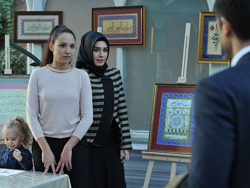 Güzel oyuncu Burcu Kıratlı'yı hiç böyle görmediniz! Tesettürlü fotoğrafları ortaya çıktı 14