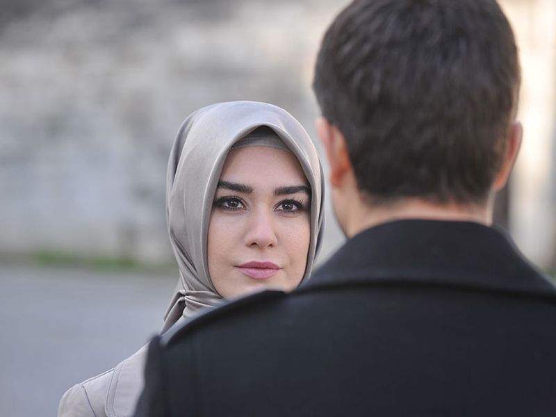 Güzel oyuncu Burcu Kıratlı'yı hiç böyle görmediniz! Tesettürlü fotoğrafları ortaya çıktı 16