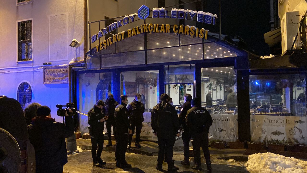 Ünlü isimlerden Ece Erken' başsağlığı mesajları... Eşi Şafak Mahmutyazıcıoğlu'nun vefatı sevenlerini yasa boğdu 1