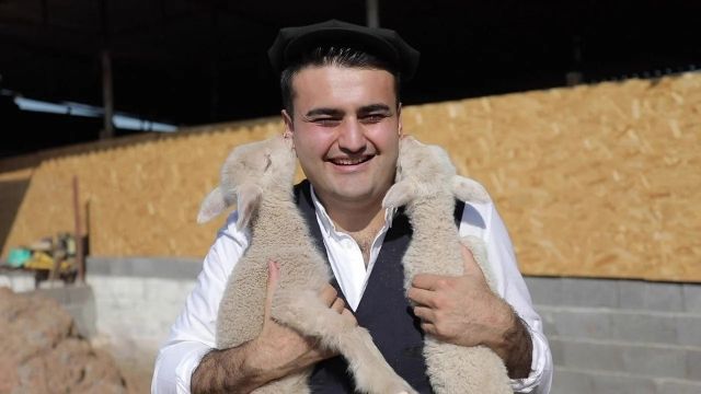 Ünlü şef ve sosyal medya fenomeni CZN Burak mum gibi eridi! Fazla kilolarından kurtuldu 13