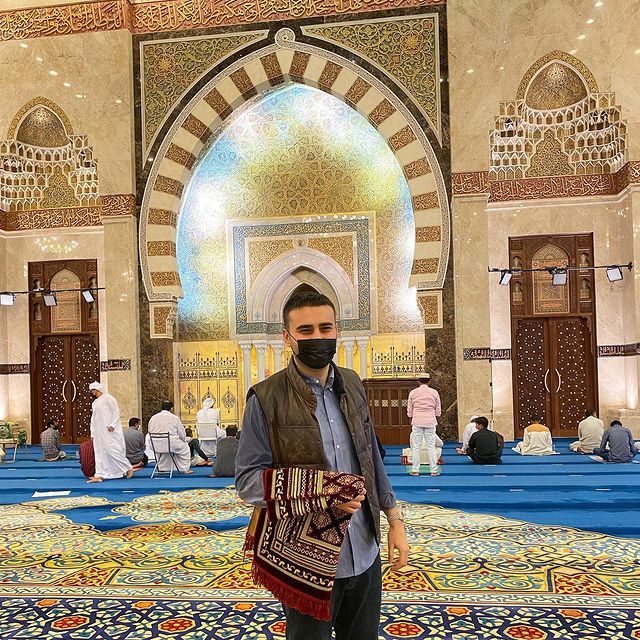 Ünlü şef ve sosyal medya fenomeni CZN Burak mum gibi eridi! Fazla kilolarından kurtuldu 17