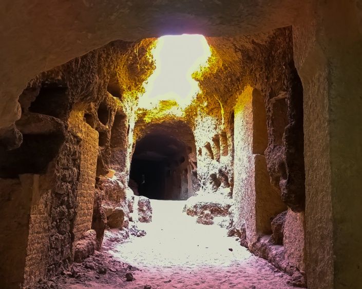 Mısır'da etrafı dağlarla çevrili "yeraltı hayvan mezarlığı" gizemini koruyor 7