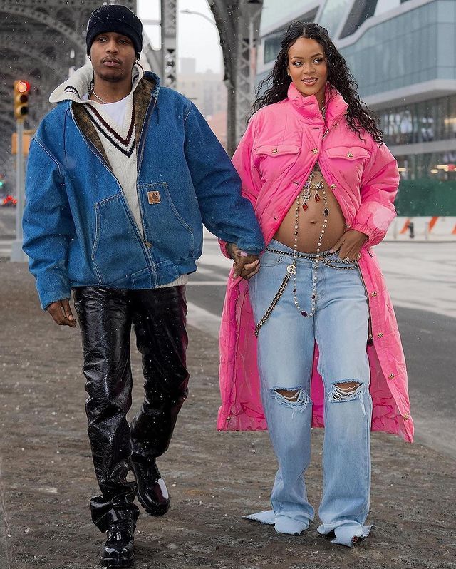 Rihanna'nın ASAP Rocky'den bebek beklediği ortaya çıktı! İşte hamilelik pozları 6