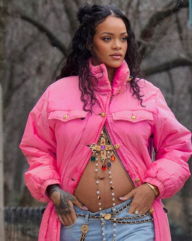 Rihanna'nın ASAP Rocky'den bebek beklediği ortaya çıktı! İşte hamilelik pozları 9
